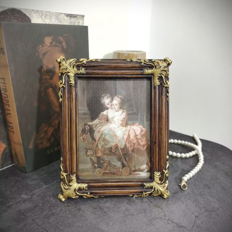 Wholesale new resin retro photo frames, picture frames, living room, bedroom tabletop, wall combination hanging wall decorations