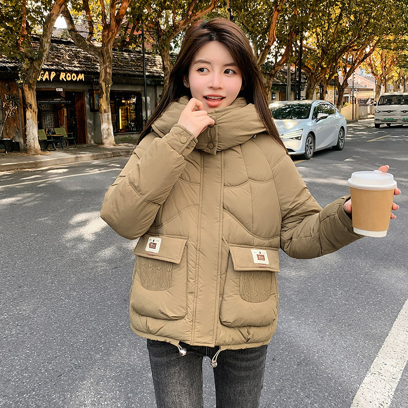 Chaqueta de algodón de plumón rombo transfronteriza para mujer corta 2024 otoño e invierno nuevo estilo chaqueta acolchada de algodón ligera chaqueta acolchada de algodón con capucha