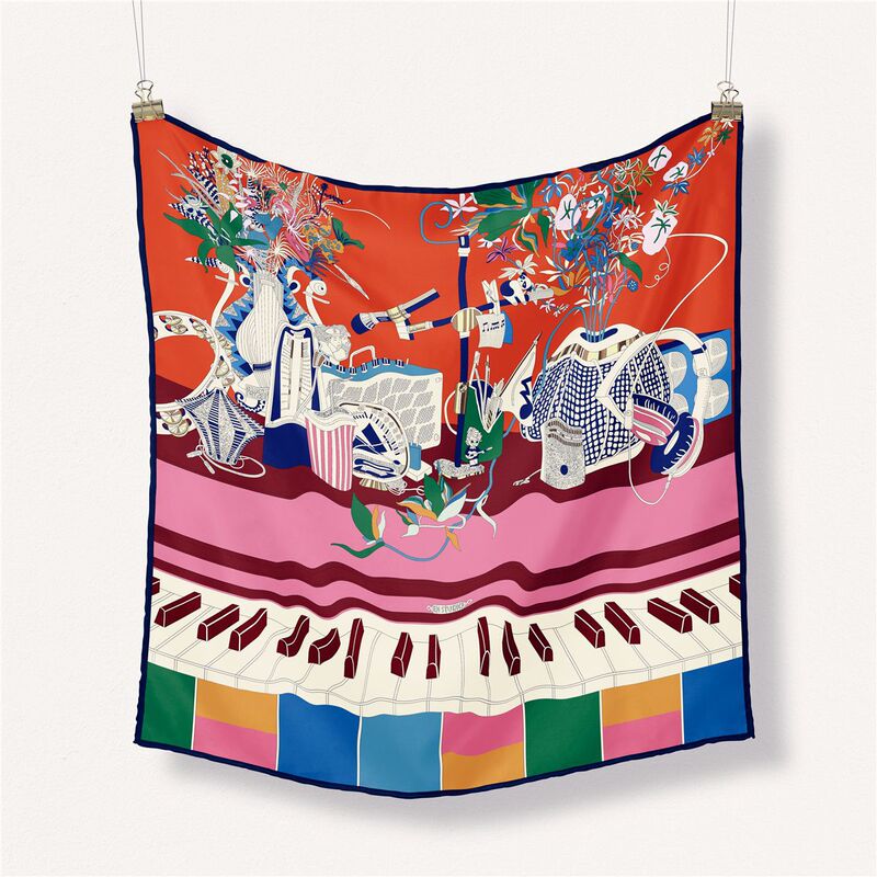 [Grand Parade] H's New Imitation Silk Small Square Scarf, Elegant and Professional Decorative Small Scarf with Shirt for All Seasons