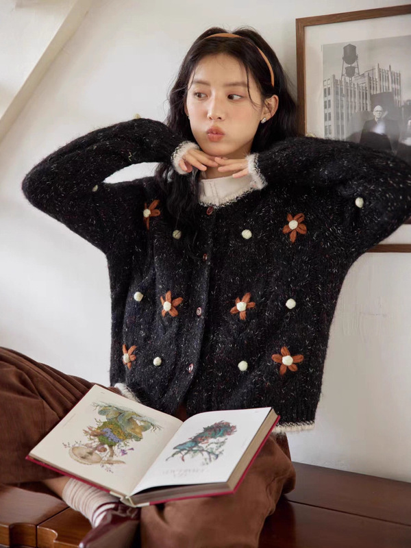 撞色手工钩花开衫毛衣女2025秋冬新款韩系慵懒风麻花复古针织外套|undefined