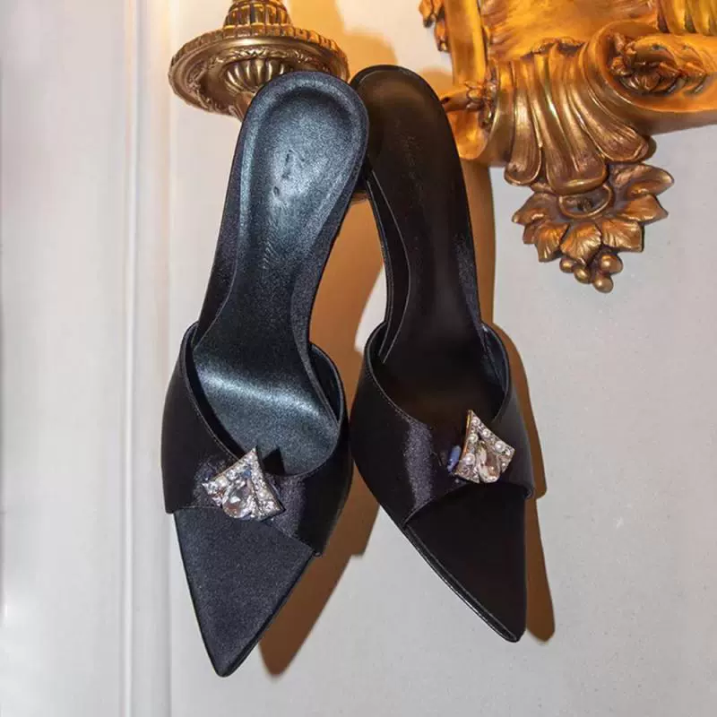 Женские босоножки на высоком каблуке с заостренным носком, размер 35-42, летняя новинка 2024 года, из шелка и атласа, с камнями, в стиле феи, на шпильке.