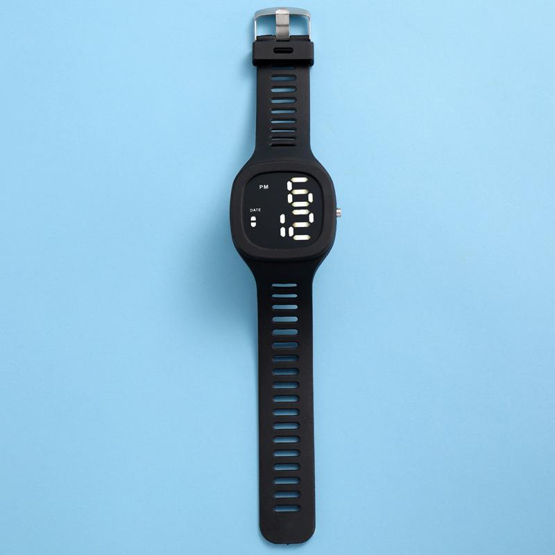 Coreano MORI Deportes simple LED de pantalla grande simple mano electrónica cuadrado digital masculino y femenino estudiante pareja novias