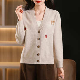 刺绣针织V领开衫女春秋新款单排扣长袖宽松毛衣外套上衣图片色