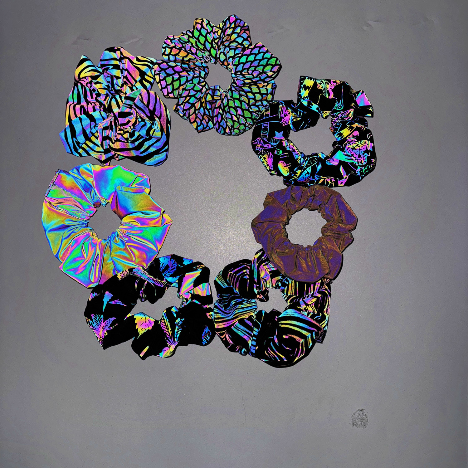 Scrunchie riflettente colorato per capelli accessorio donna_voghion.com