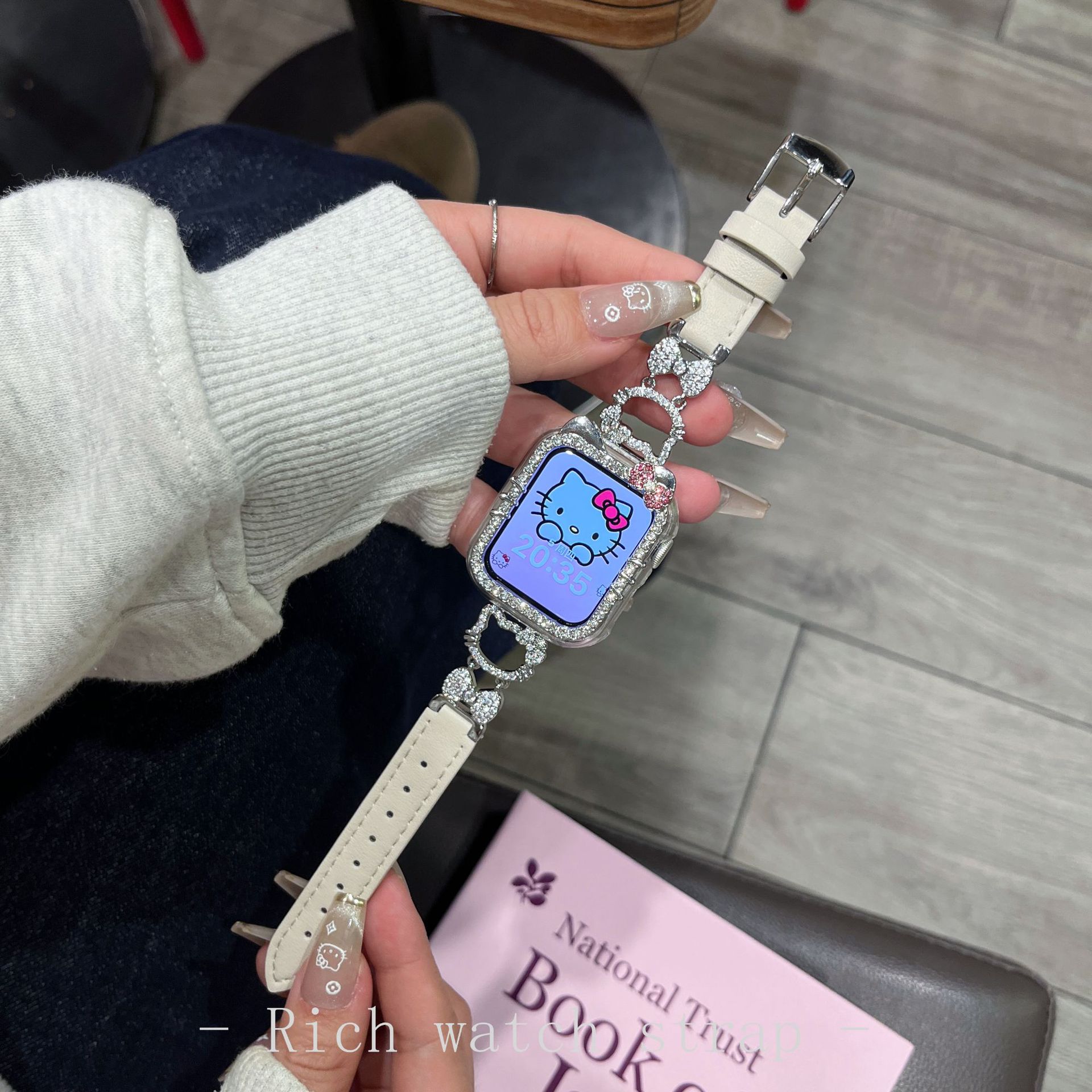 Super Relocation Diamond-encrusted KT Hello Kitty for Apple watch Apple Watch with S10 Niche Ins Female S9876se