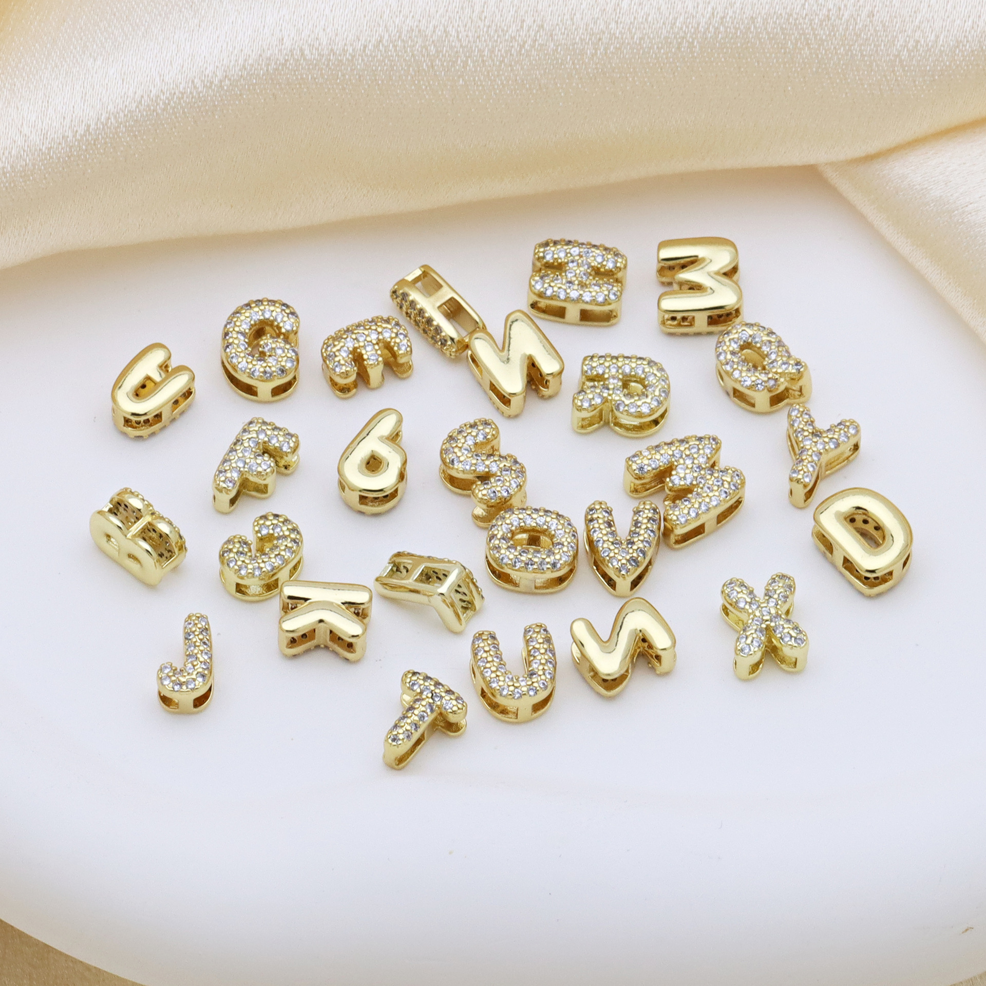 4g Weight Beads, Chain Jewelry Making Type 6*8mm, 8 * 8mm Jewelry Making Size Center-Drilled Drill Orientation Zircon Inlay Material DIY Jewelry Accessories Classification cable chain Chain Type 1 Piece Quantity Copper Material Letter, Heart Shape Pattern Inlay Design Simple Style, IG Style Style 1 Piece 6*8mm 8 * 8mm Copper Zircon Letter Heart Shape DIY Jewelry Accessories Beads Chain 5