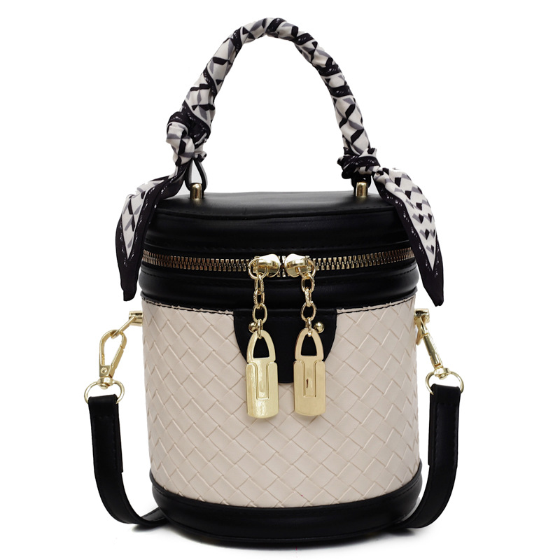 Bolso de cubo portátil de moda de costura de alta calidad para mujer 2025 nuevo estilo rombo tendencia casual simple bolso de mensajero de un solo hombro