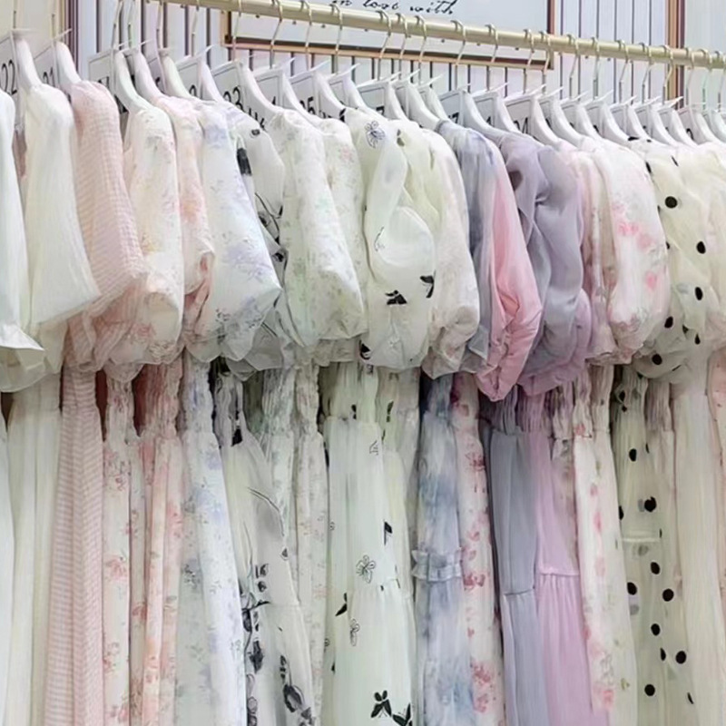 Guangzhou Shisanxing 24 Summer New French Style Tea Break Floral Dress with Puff Sleeves and Mid-Length Skirt Wholesale Supply