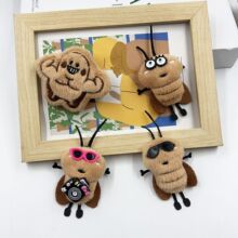 创意卡通搞怪蟑螂玩偶毛绒挂饰蟑螂肌肉强趣味装饰公仔珠链挂件