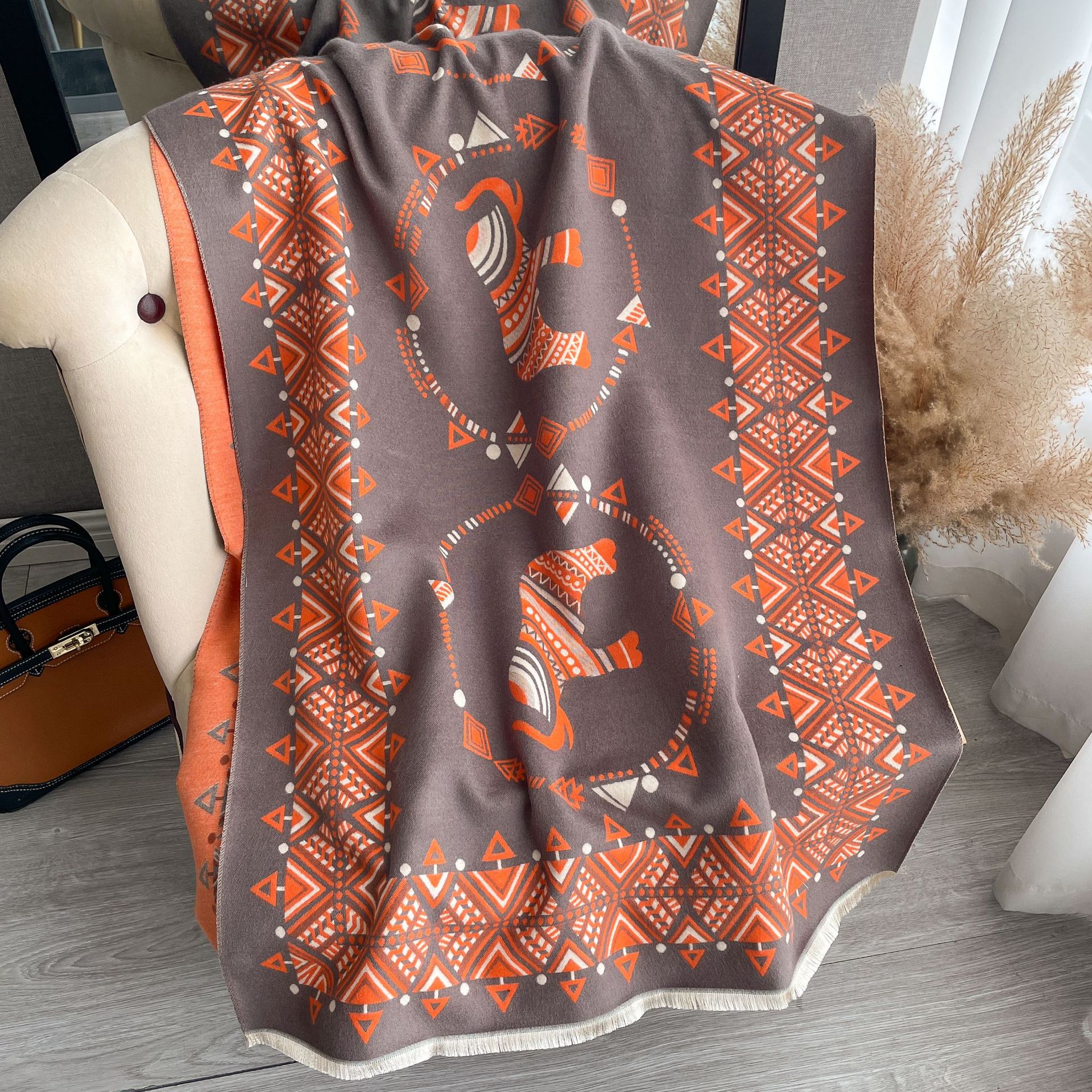 2023 nuevo nórdico retro chal Otoño e Invierno de doble cara Cachemira elefante patrón decorativo largo bufanda caliente para las mujeres