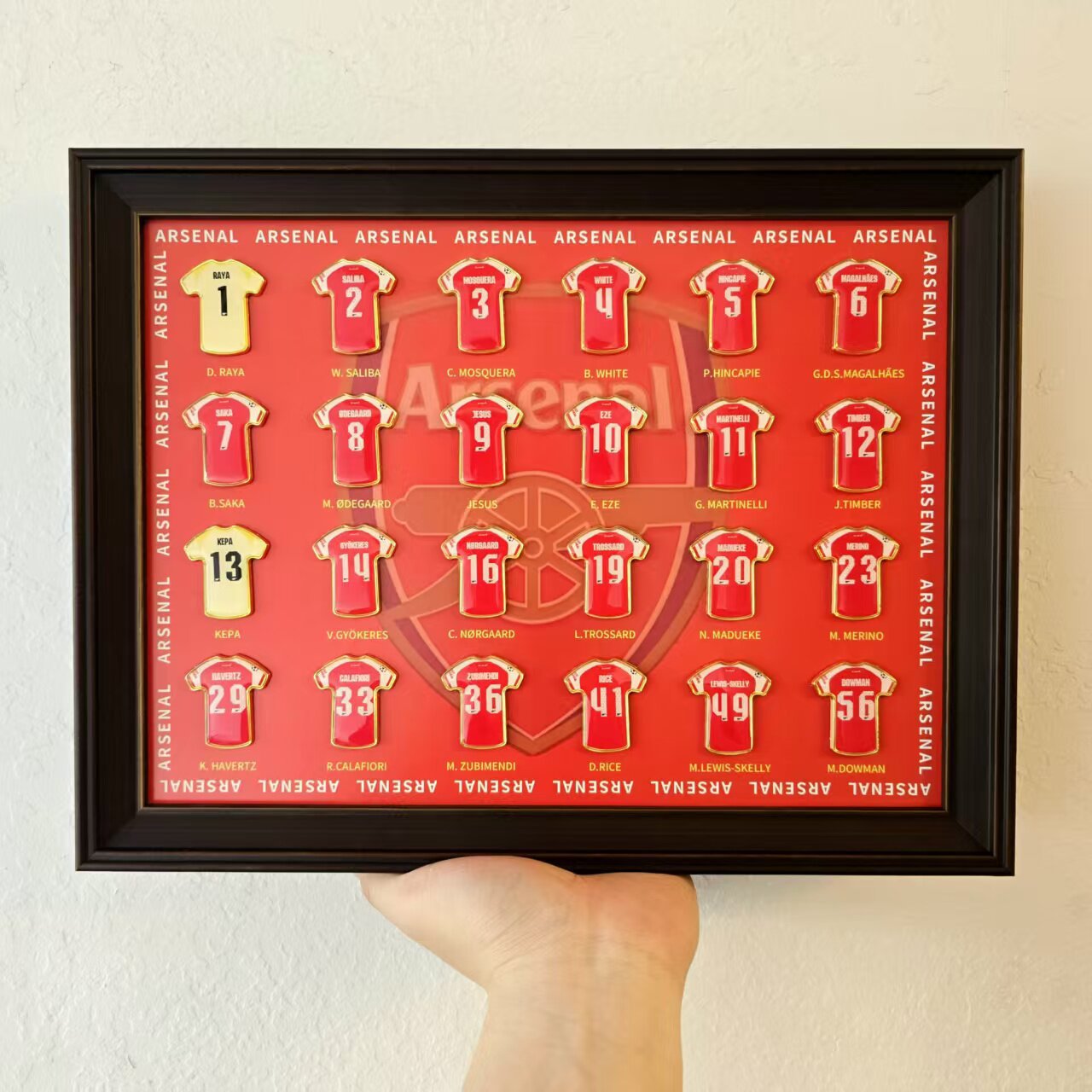 Messi Ronaldo camiseta insignia marco de madera sólida recuerdos de fútbol hechos a mano alrededor del cumpleaños del novio Regalo del festival de Qixi image 41