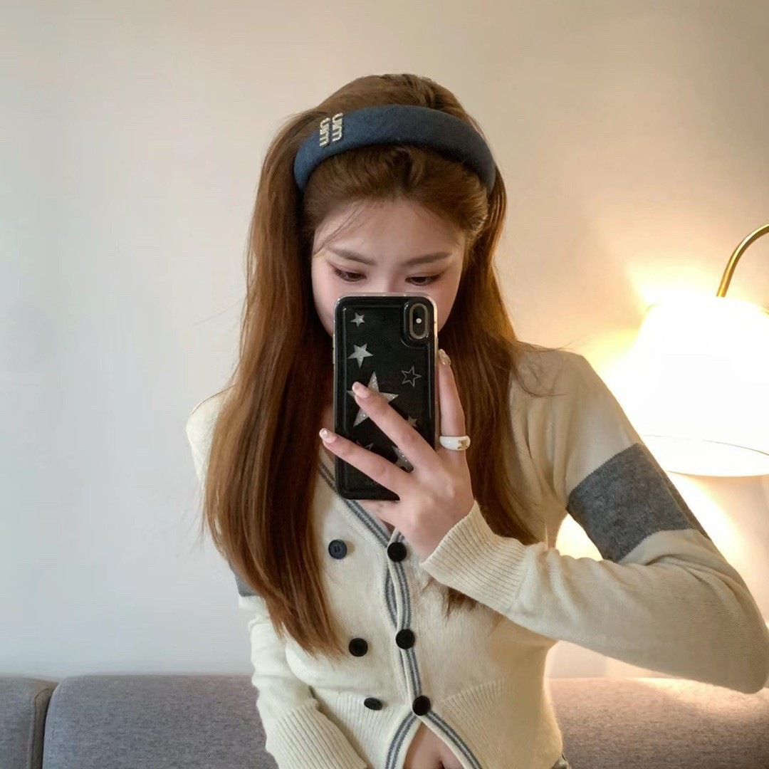 M자모 데님 머리띠 정교한 소수 복고 왕홍 기질 소향풍 디자인감 기질 심플
