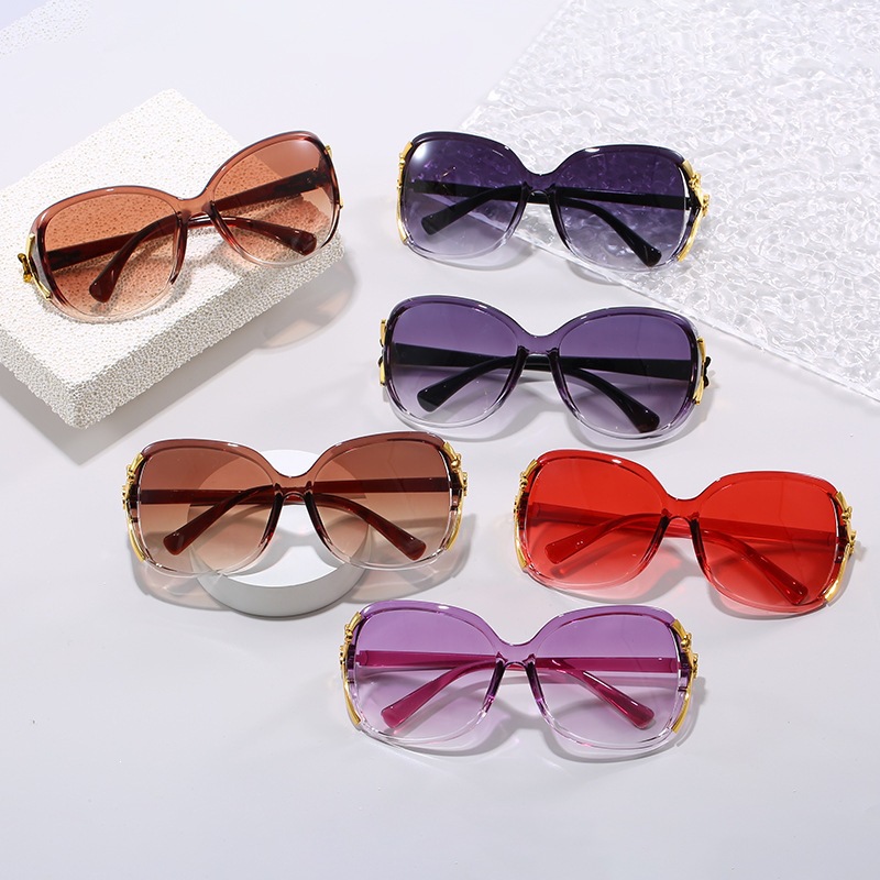 Women's Fox-Head Sunglasses Wholesale Classic Large Frame Fashion Sunshade Sunglasses for Middle-Aged and Elderly People with Camellia Design