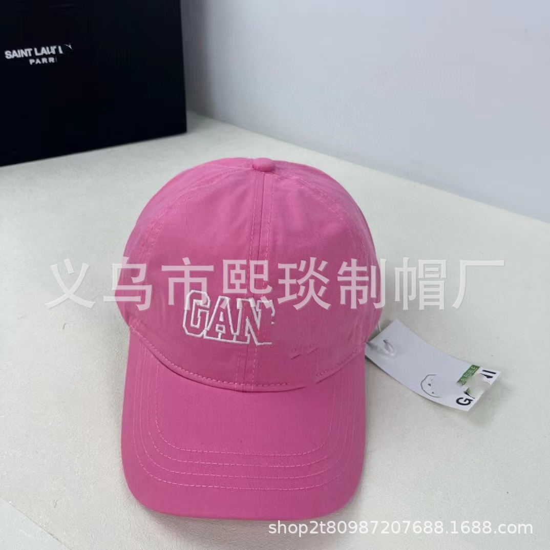 로즈 레드