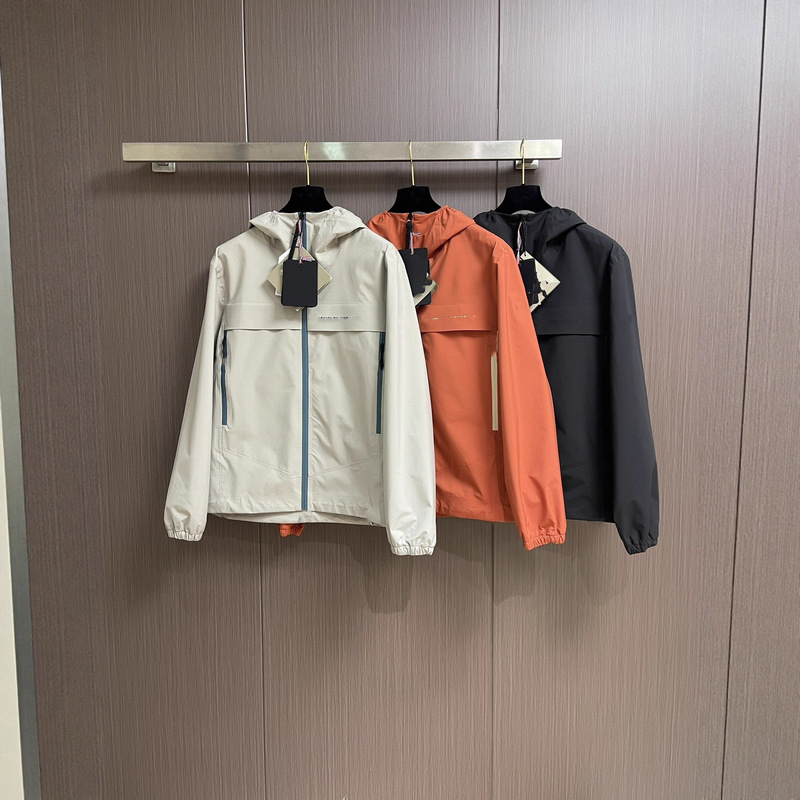 High-Quality m Brand 2025 New Hard-Shell Windproof Waterproof Jacket Fashion Versatile Style in Stock