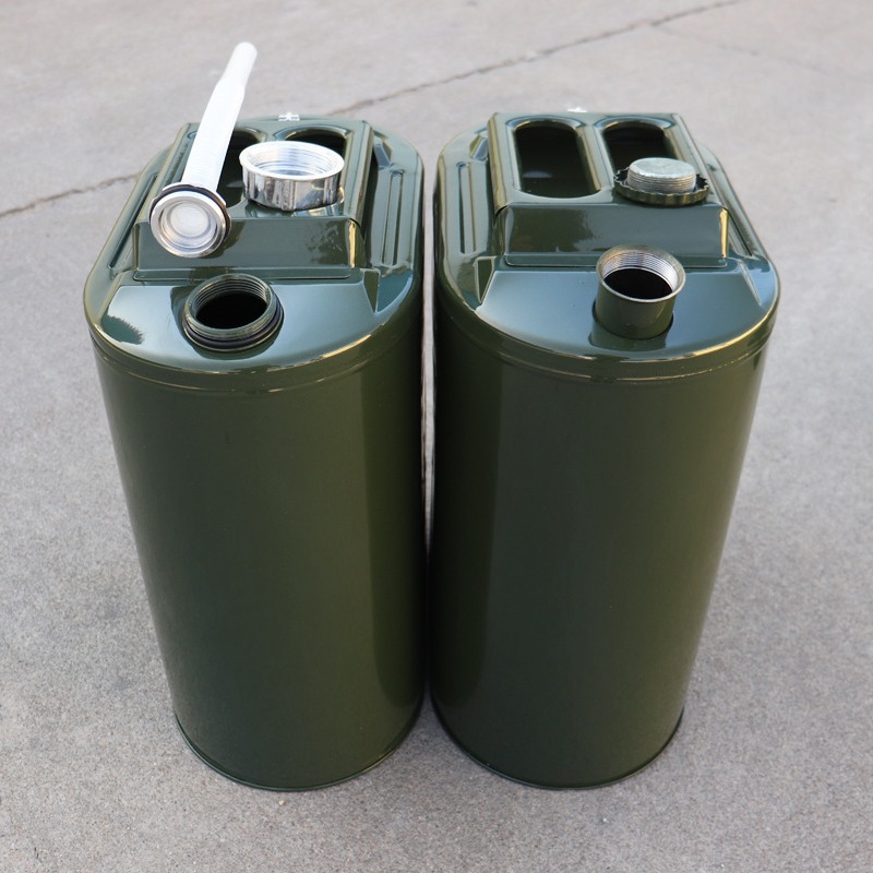 厂家直发军绿色金属加油桶  加厚型三提手加油壶 批发汽油桶