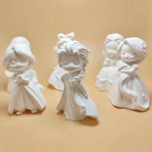 Factory direct sale plaster doll coloring Elsa Snow White handmade DIY plaster painting graffiti plaster ornaments