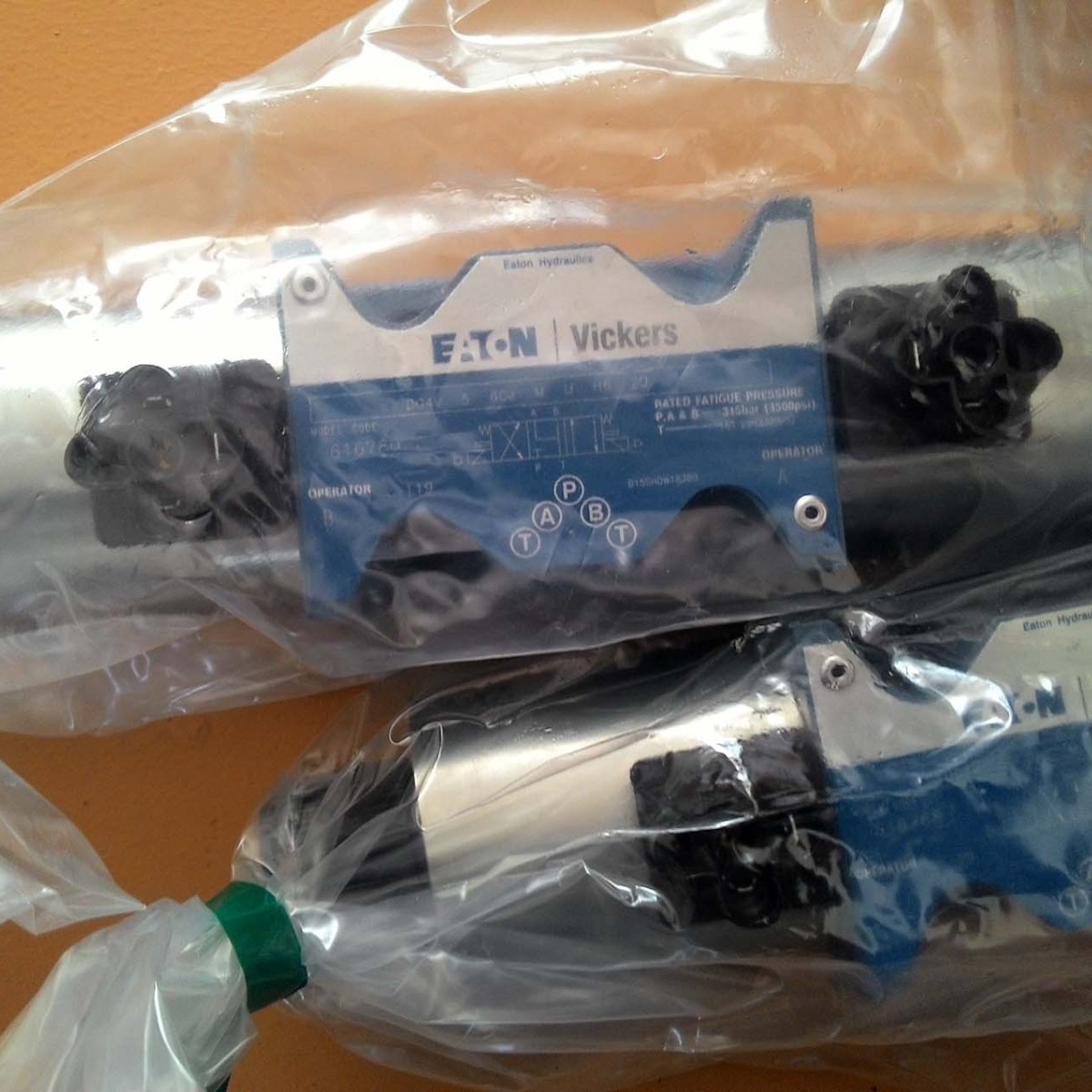 威格士叠加阀02-139461 DGMC2-3-AB-CW-BA-BW-41