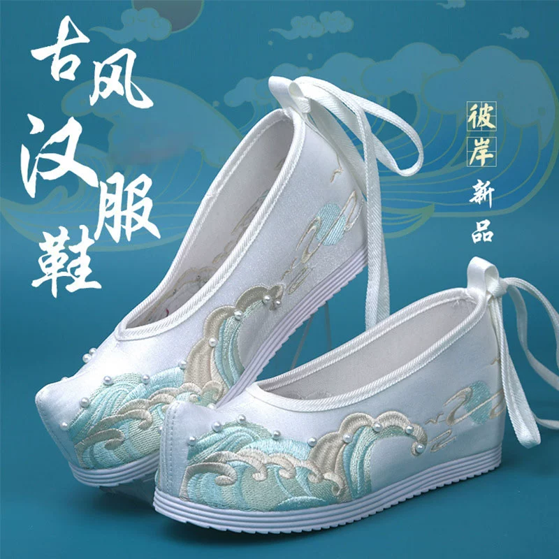 Осенне-зимние оригинальные одинаковые туфли династии Хань в древнем стиле, женские туфли с вышивкой и увеличенными туфлями из древней ткани династии Мин, старые пекинские туфли