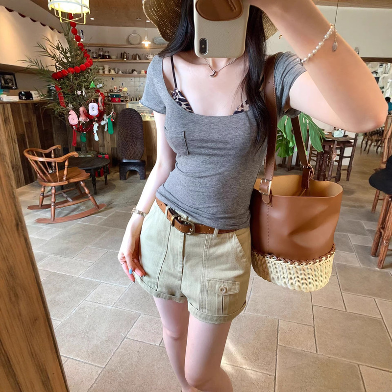 Lyocell Tencel Large U-Neck Slim-Fit Waist-Accentuating Straight-Shoulder T-Shirt for Women, New Summer Short-Sleeve Top, Thin and Breathable T-Shirt