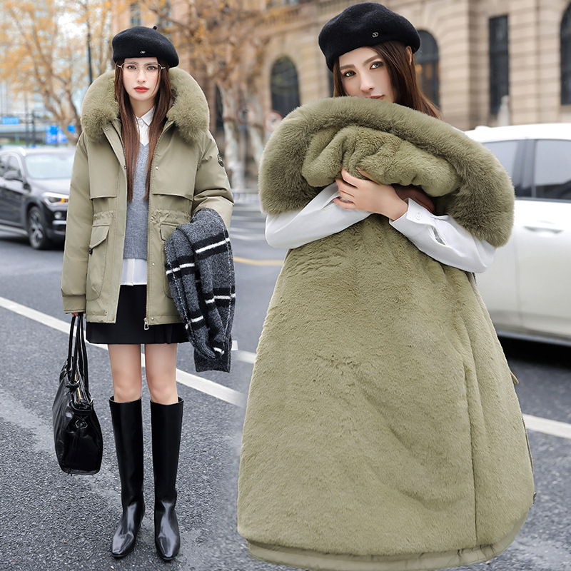 Paquete de mujeres invierno 2025, nuevo tipo de ropa de plumón delgada, abrigo de moda con piel gruesa