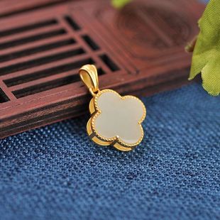 Natural Hetian jade ancient silver S925 silver necklace clavicle chain Hetian jade four-leaf clover pendant women manufacturers wholesale