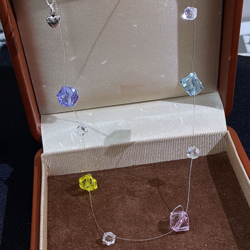 Korean-Style Ins-Style Colorful Sugar Cube Fishing Line Necklace for Women, 2026 New Fashion Clavicle Chain, Niche Design Neck Chain Korean-Style Ins-Style Colorful Sugar Cube Fishing Line Necklace for Women, 2026 New Fashion Clavicle Chain, Niche Design Neck Chain