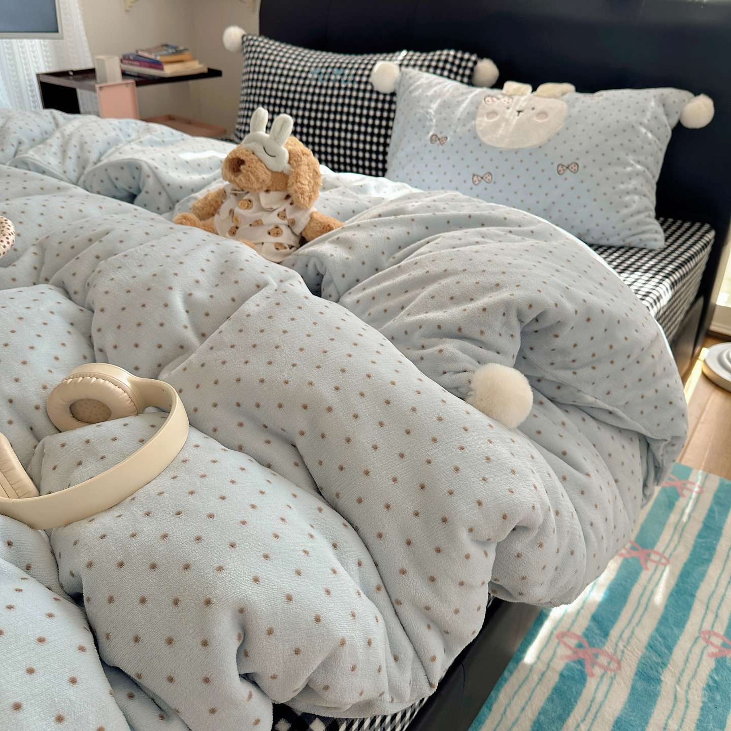 Parure de lit coréenne en velours de lait épais et duveteux, drap-housse et housse de couette en flanelle polaire corail chaude pour l'hiver_voghion.com