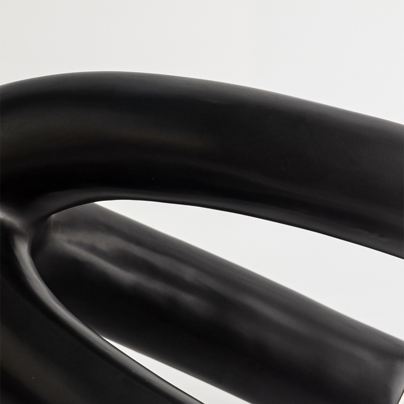 Jarrón de porcelana Chang con forma de casa de familia estilo de vacaciones Jarrón de cerámica de tres patas Maceta de flores Wabi-Jifeng Decoración nórdica japonesa