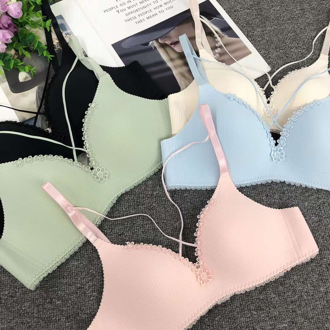 Nueva celebridad en línea chica en vivo empuja hacia arriba la ropa interior sin costuras empuja hacia arriba el sujetador