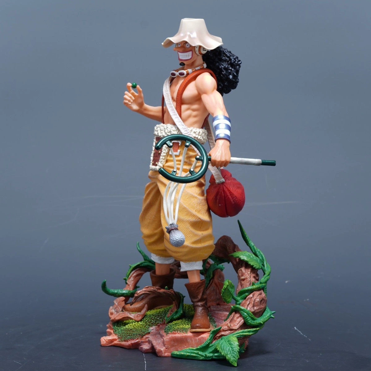 Фигура-орнамент One Piece LX Straw Hat Resonance King of Souls Usopp в коробке