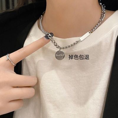clavicle Sweater Hip hop Necklace 2021 new pattern Light extravagance A small minority Sense of design Metal ins tide