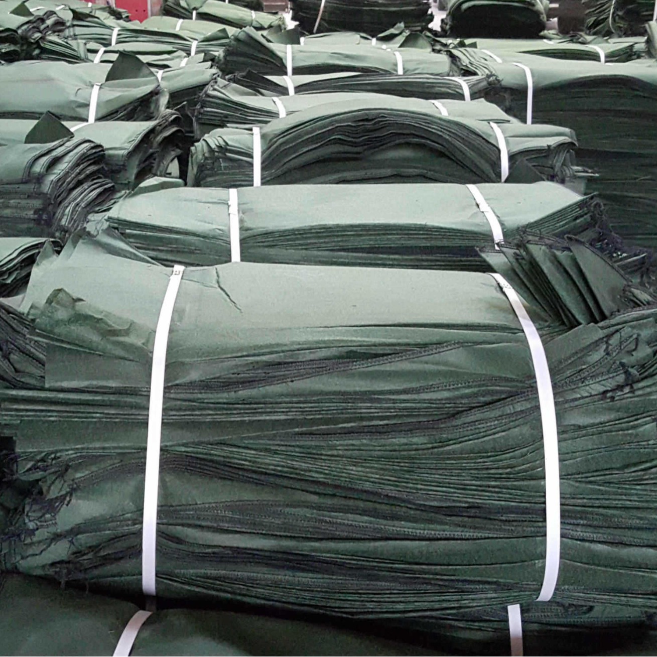 厂家直供常规土工生态袋绿化河道防汛公路土工山坡挡土草籽植生袋