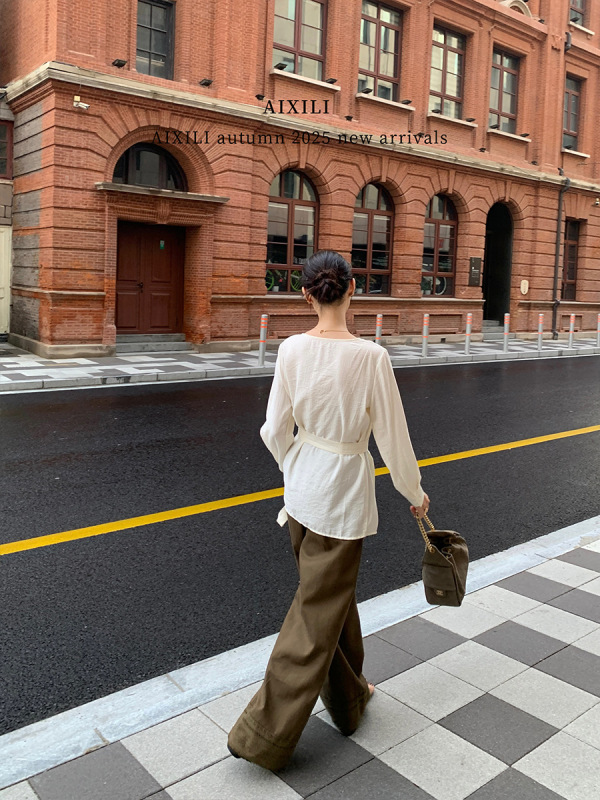 爱西里2025秋法式高级感气质挂脖飘带荡领宽松长袖衬衣女A1387|undefined