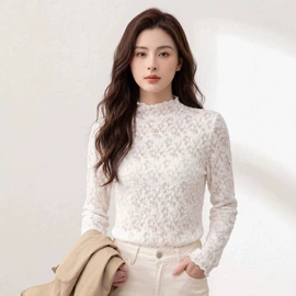 小西装;半身裙;女式衬衫