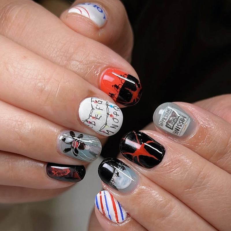 Ins Style Creative Graffiti Wearable Nails Short Square Nail Stickers 2026 New Style Removable Fake Nails Ins Style Creative Graffiti Wearable Nails Short Square Nail Stickers 2026 New Style Removable Fake Nails