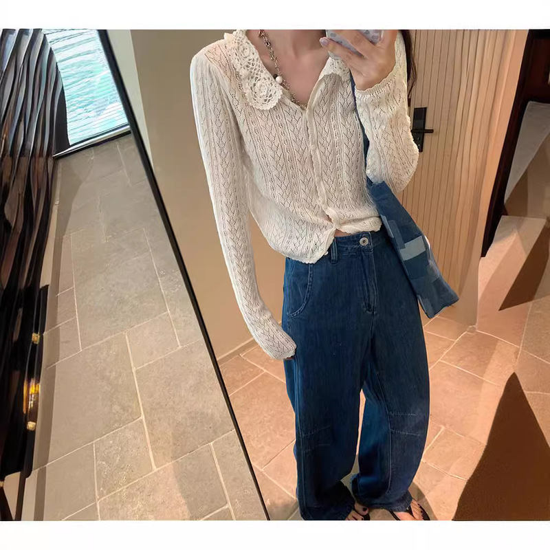 [in stock] VC Paris woman do * e cure is a small hollow knit cardigan worn at the weekend fair.