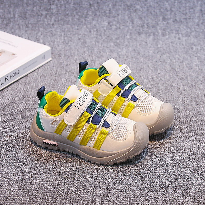 Zapatos deportivos de niñas verano 2026 nuevos zapatos de papá transpirables de malla para niños zapatos de correr al aire libre para niños