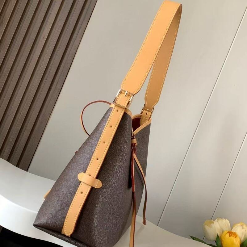 原标 变码163c芯片版 高版本 L 凯瑞奥carryall V 真皮单肩斜挎包|undefined
