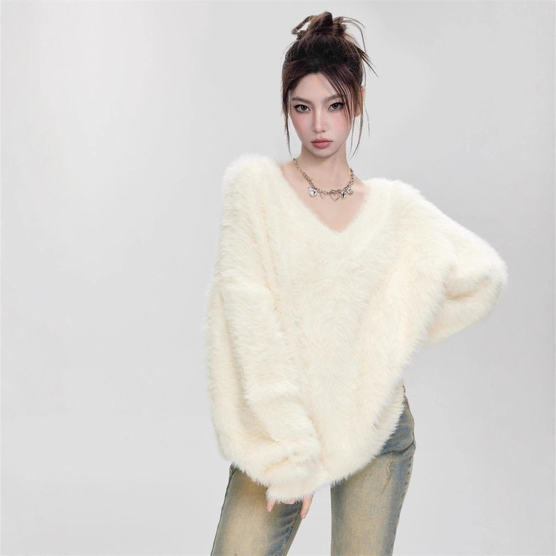 【Brand Selection】Women's Knitted Pullover Sweater in Soft White Mink Fur with Mohair Lining