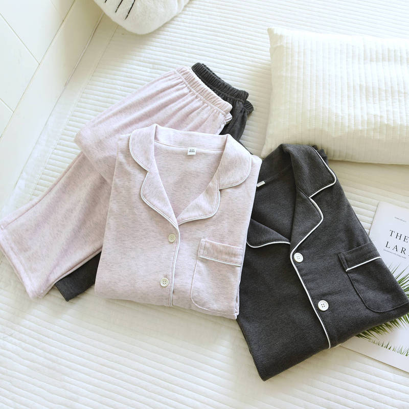 New autumn and winter collection: soft and skin-friendly snowflake cashmere loungewear for women, and warm German velvet pajama sets for men New autumn and winter collection: soft and skin-friendly snowflake cashmere loungewear for women, and warm German velvet pajama sets for men