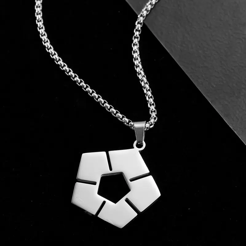 跨境潮蓝色监狱足球项链bluelock标志吊坠蓝锁动漫画钛钢挂件饰品