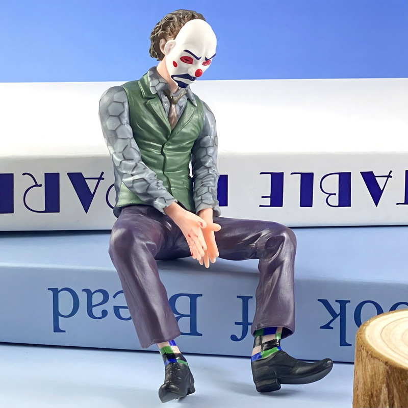 道化師DCヒースレジェ美漫暗黒騎士道化師自殺小隊のフィギュアJoker置物車の屋根の人形|undefined