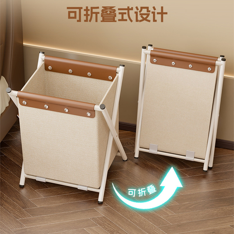 洗濯かごの洗濯物を収納します。家庭用大容量の洗濯物を折りたたみます。洗濯かごのトイレに服の神器を入れます。|undefined