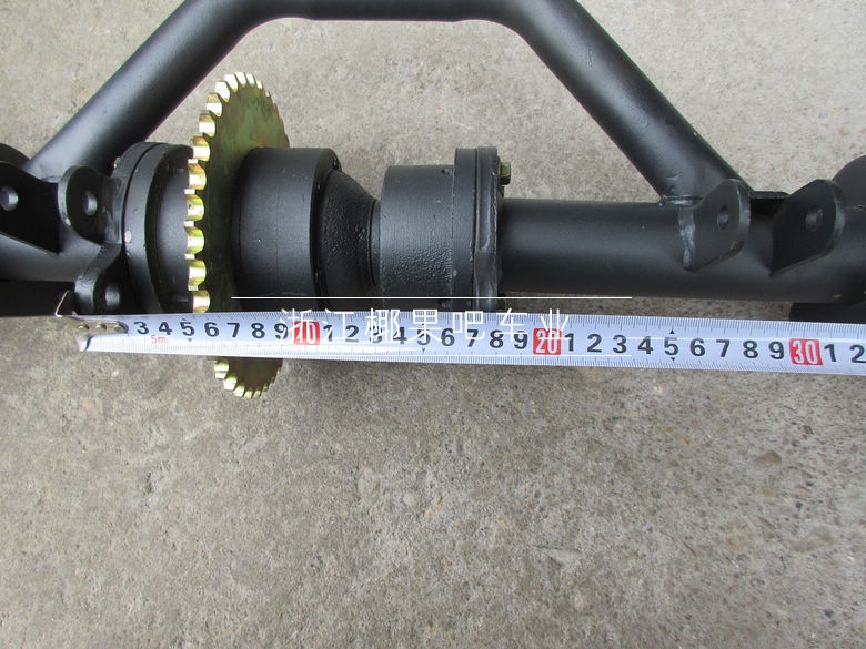 Modified four-wheel go-kart accessories, four-wheel beach vehicle chain drive differential, rear axle with dual disc brakes, rear fork