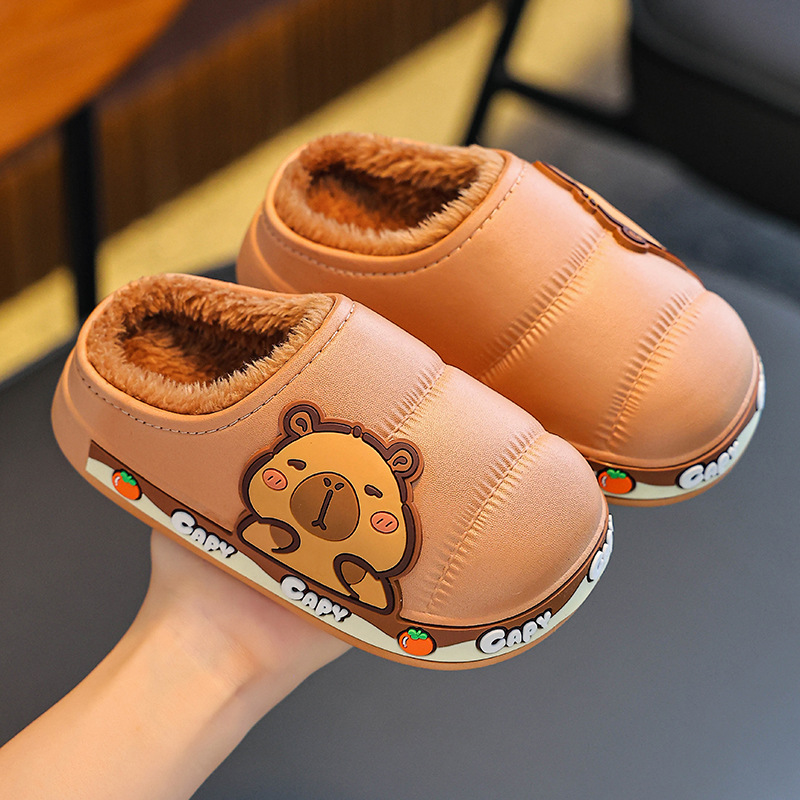 Capibara otoño y invierno zapatillas de algodón para niños, niños, niñas y niñas, calentamiento, terciopelo impermeable, bolsas de tacones de algodón para niños y niños.