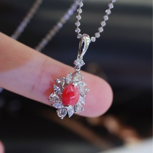 18K Conch Beads Finished Conch Beads 0.84 Carat Flamingo Color Diamond Set 0.68 Carat Without Chain