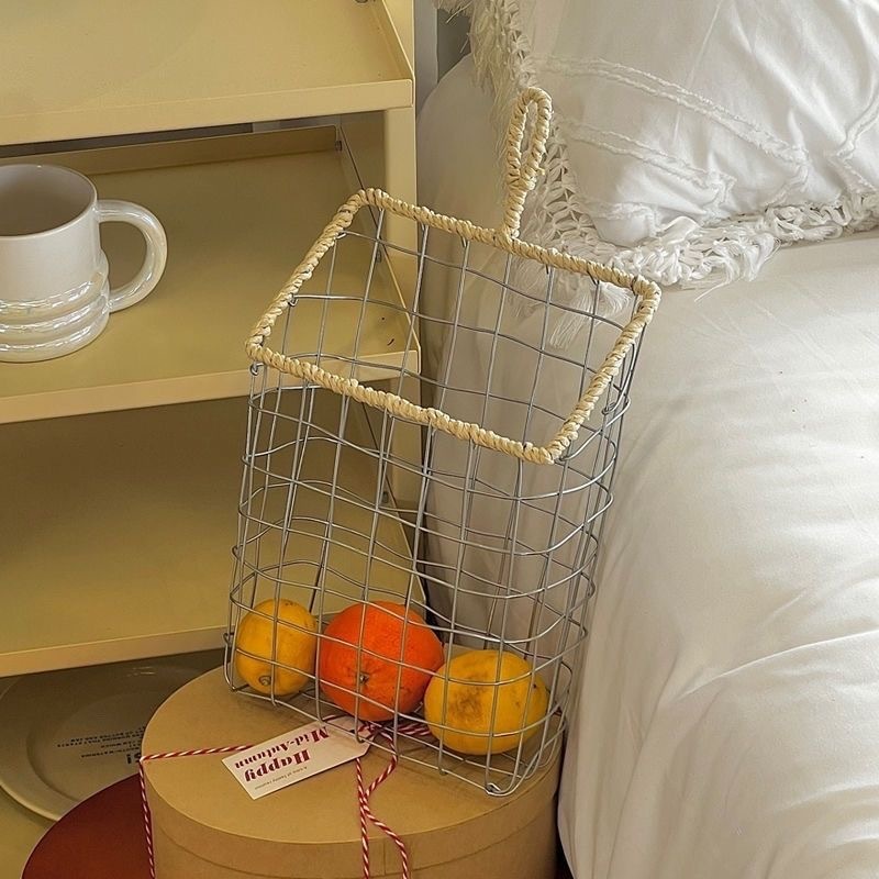 Nordic Style Wire Woven Snack Bread Sundries Storage Simple Hanging Basket Wrought Iron Wall Shelf Hollow Hanging Basket