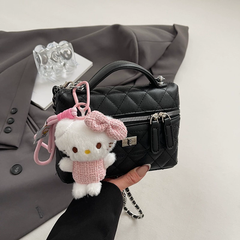 Сумка QianTian в стиле Chanel — небольшая сумочка на цепочке через плечо с отделением для телефона и ручным ремешком