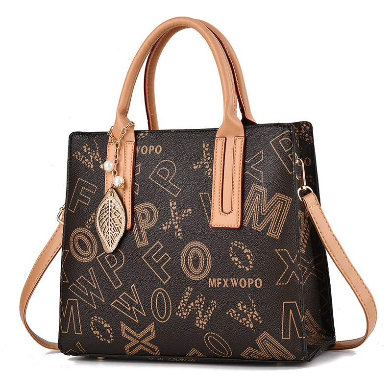 Versatile Fashion Handheld Women's 2024 New Temperament Commuter Tote Small and High Quality Shoulder Bag_voghion.com